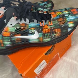 Women Nike Free 5.0 TR FIT 4 PRT (Size 7)